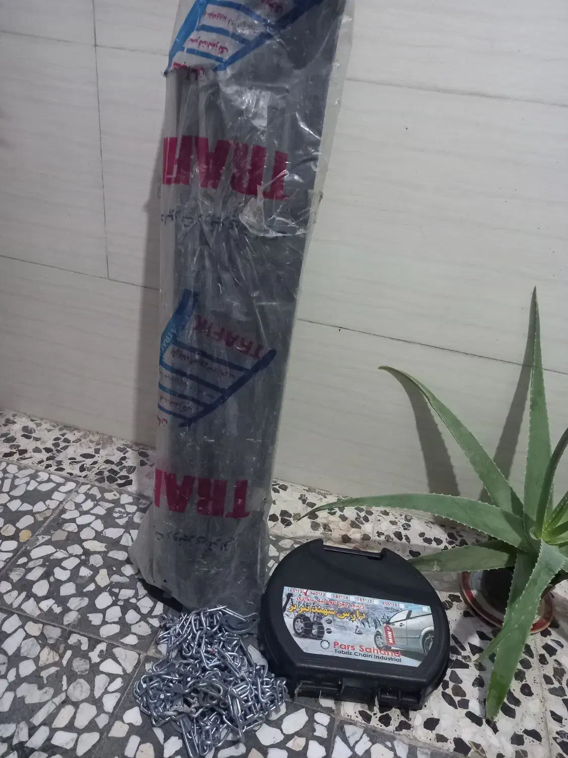 یک عدد باربند وزنجیر چرخ پراید|قطعات یدکی و لوازم جانبی|خرم‌آباد, |دیوار