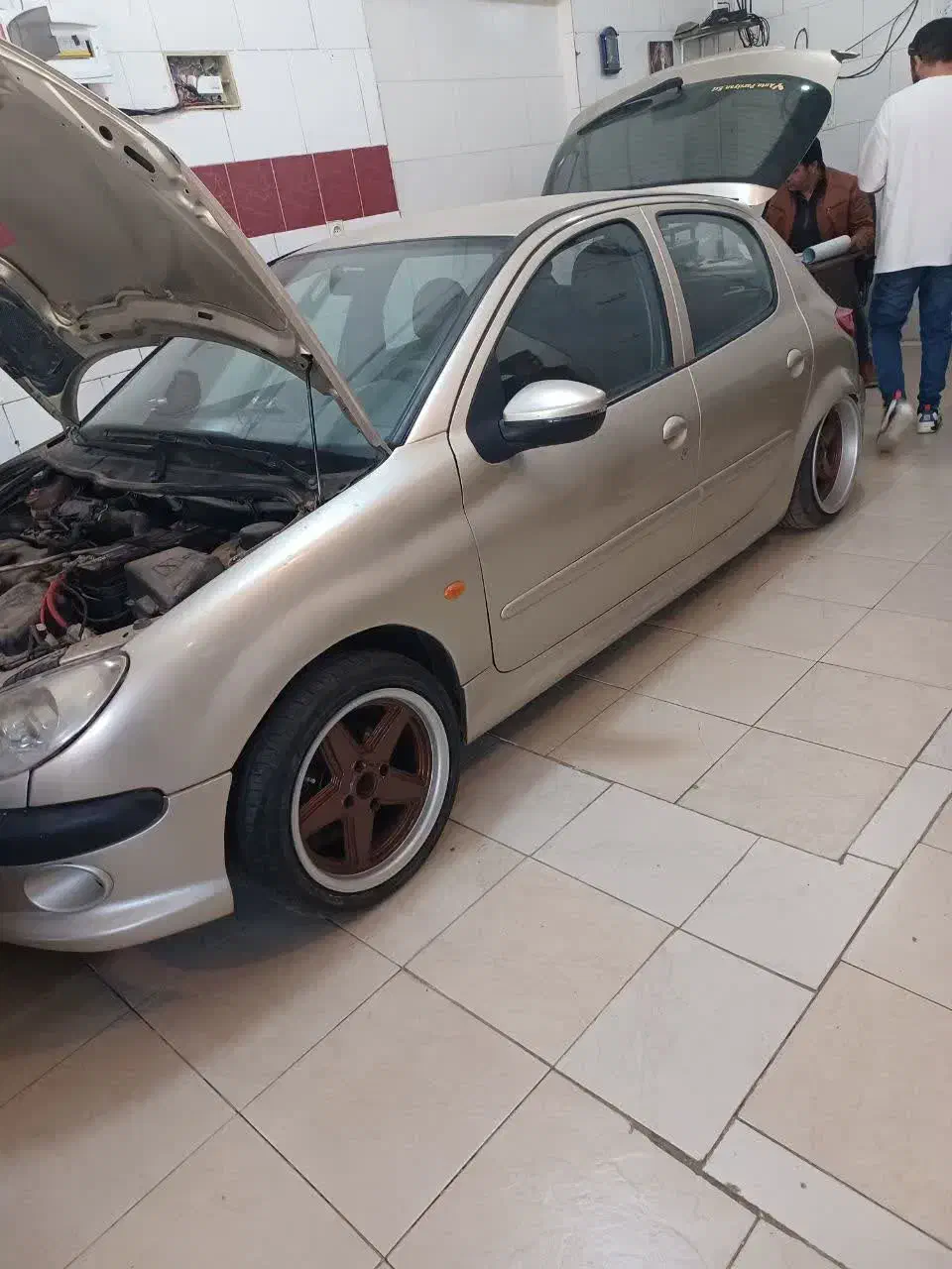 206مدل 83|خودرو سواری و وانت|اصفهان, شهید رجایی|دیوار