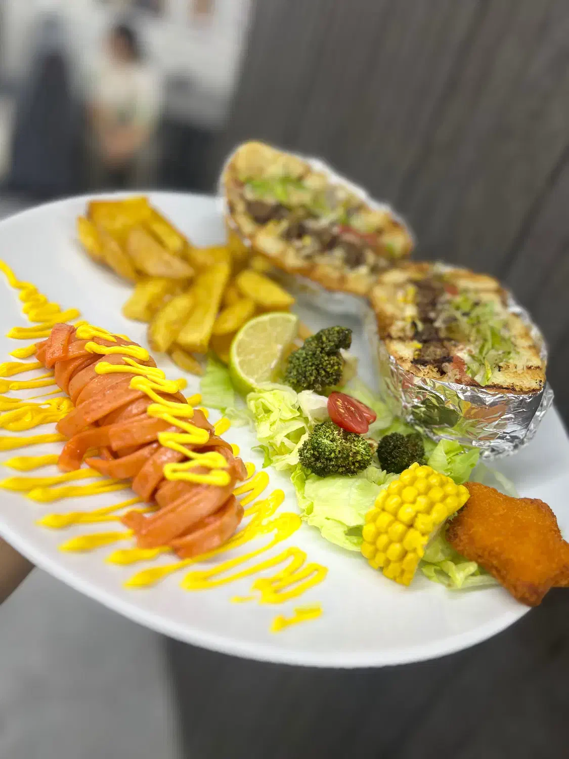 سالن دار خانم|استخدام خدمات فروشگاه و رستوران|شاهینشهر, فردوسی|دیوار