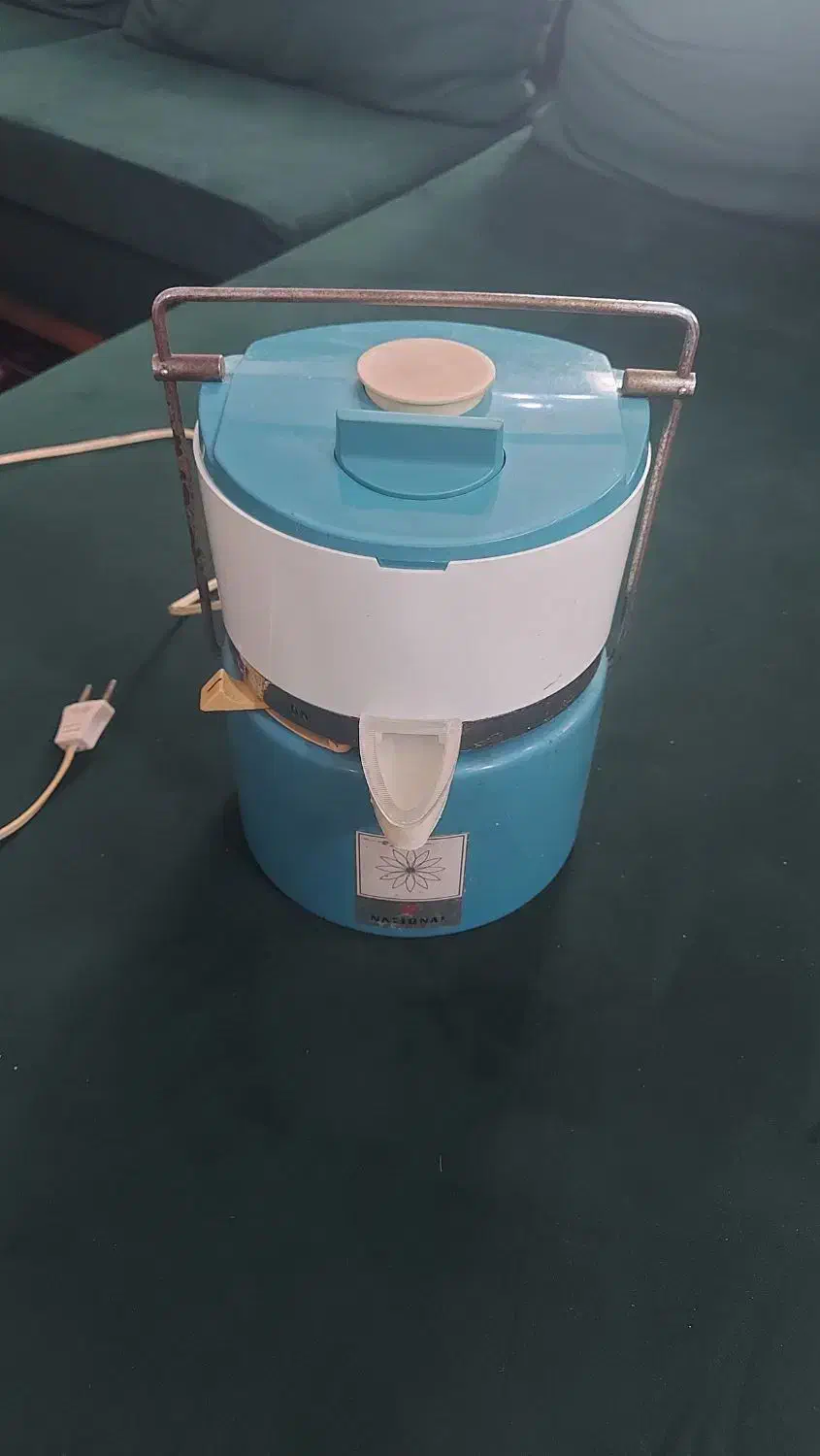 دستگاه آبمیوه گیری ناسیونال|آبمیوه‌گیر و آب‌مرکبات‌گیر|بندر انزلی, پرستار|دیوار