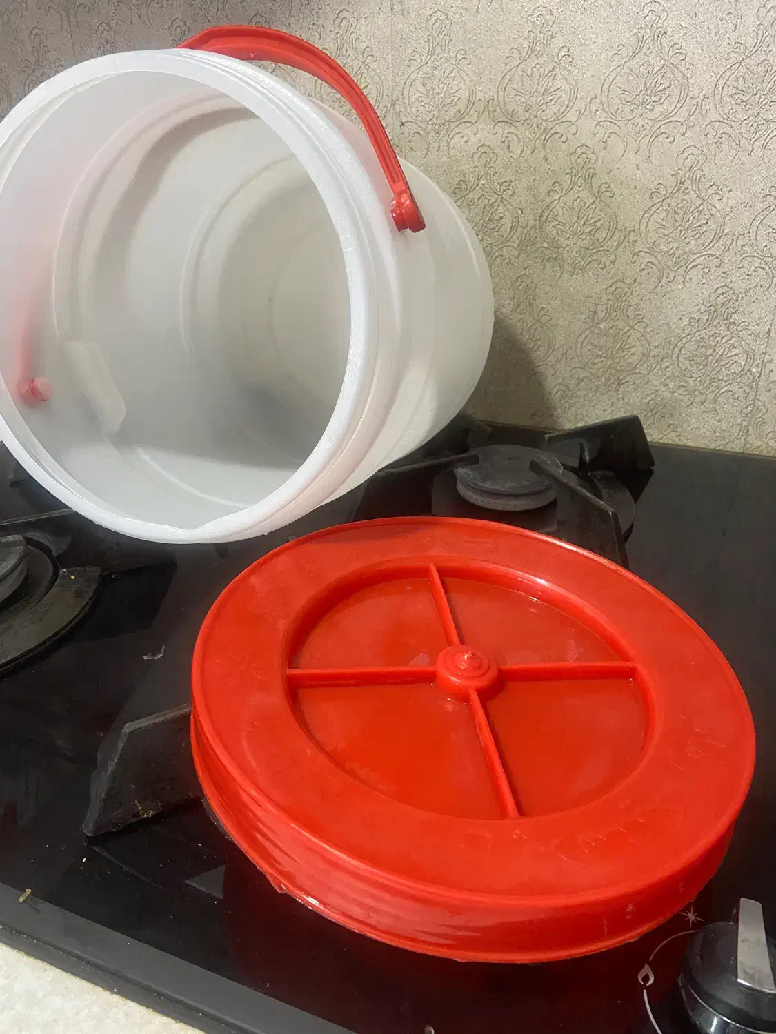 دبه|ظروف پخت‌وپز|قم, شهرک قدس|دیوار