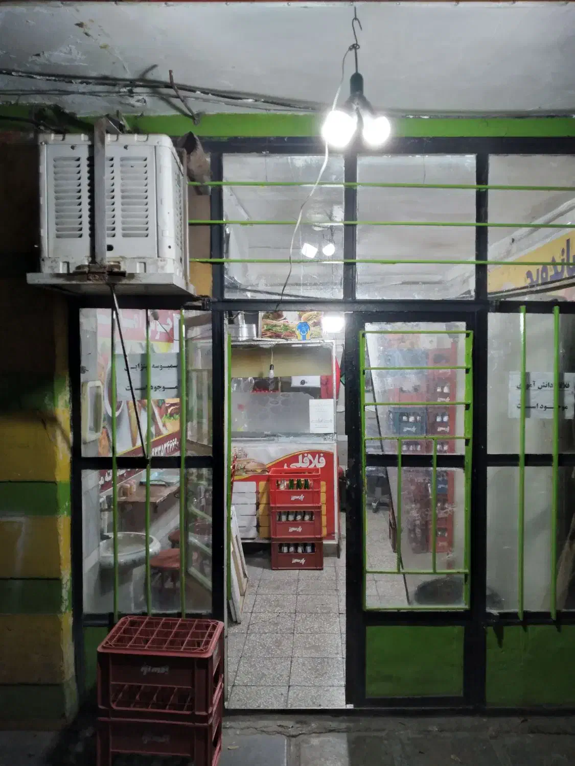 واگذاری تمام تجهیزات ساندویچی|کافی‌شاپ و رستوران|دورود, |دیوار