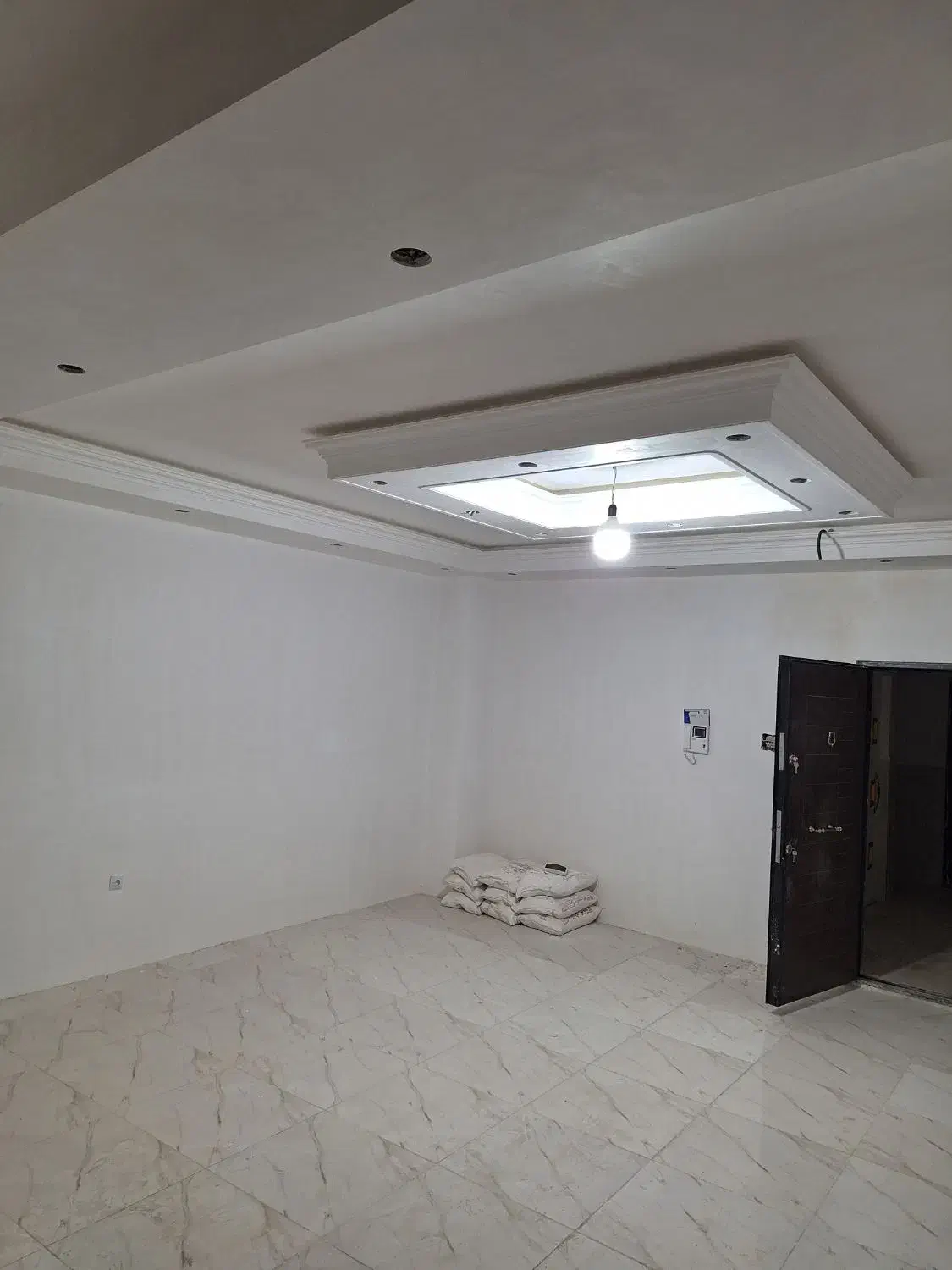 آپارتمان خام نوساخت ۸۶ متری تک خواب|فروش آپارتمان|رباطکریم, نصیرشهر|دیوار