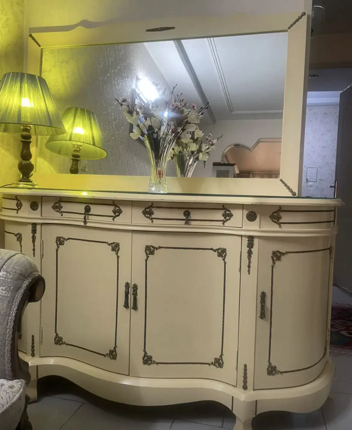 کنسول با آینه|بوفه، ویترین، کنسول|اسلامشهر, باغ فیض|دیوار