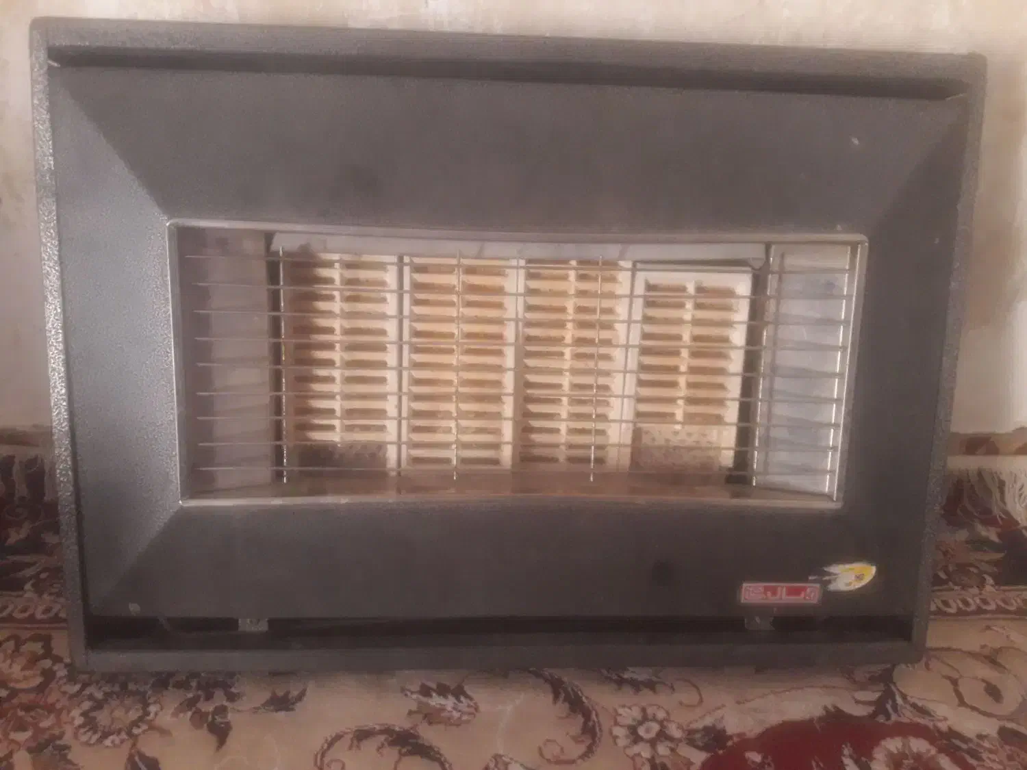 سلام یک عدد بخاری دیواری سالم یک سال کارکره|بخاری، هیتر، شومینه|سوسنگرد, |دیوار