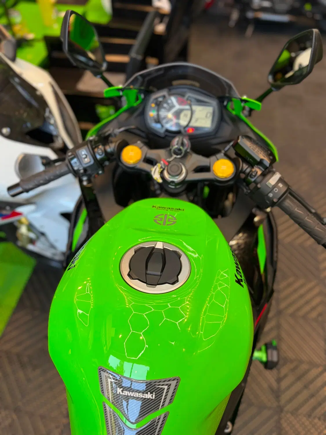 Zx25r|موتورسیکلت|تهران, پاسداران|دیوار