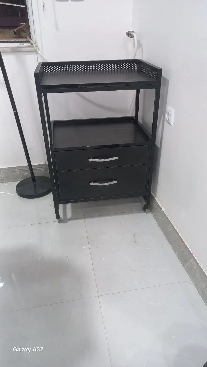 فروش لوازم سالن آرایشی کاملا نو|آرایشگاه و سالن‌های زیبایی|قائم‌شهر, |دیوار