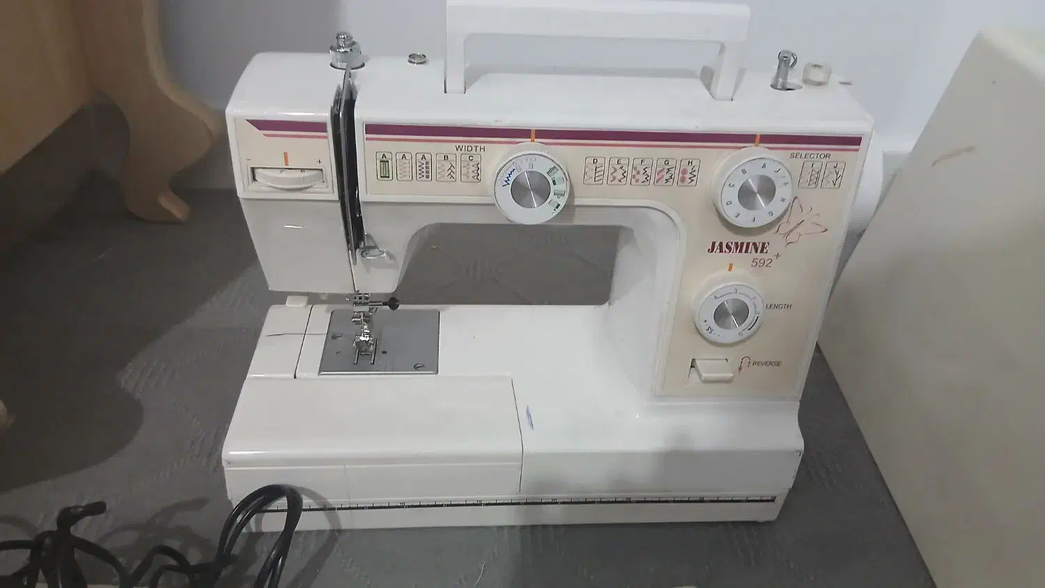 چرخ خیاط یاسمین 592|چرخ خیاطی و ریسندگی|اسلام‌شهر, شهرک واوان|دیوار