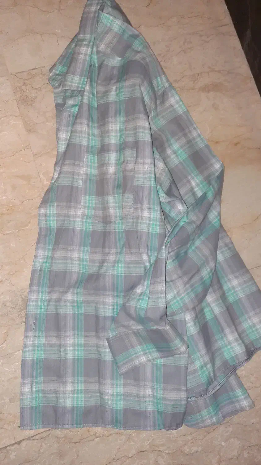 ی شلوار لی مشکی ویک پیراهن  نو و یک جفت کفش سالم|لباس|تهران, تهرانپارس غربی|دیوار