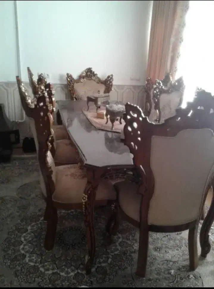 صندلی میزبان|میز و صندلی غذاخوری|قم, ارم|دیوار