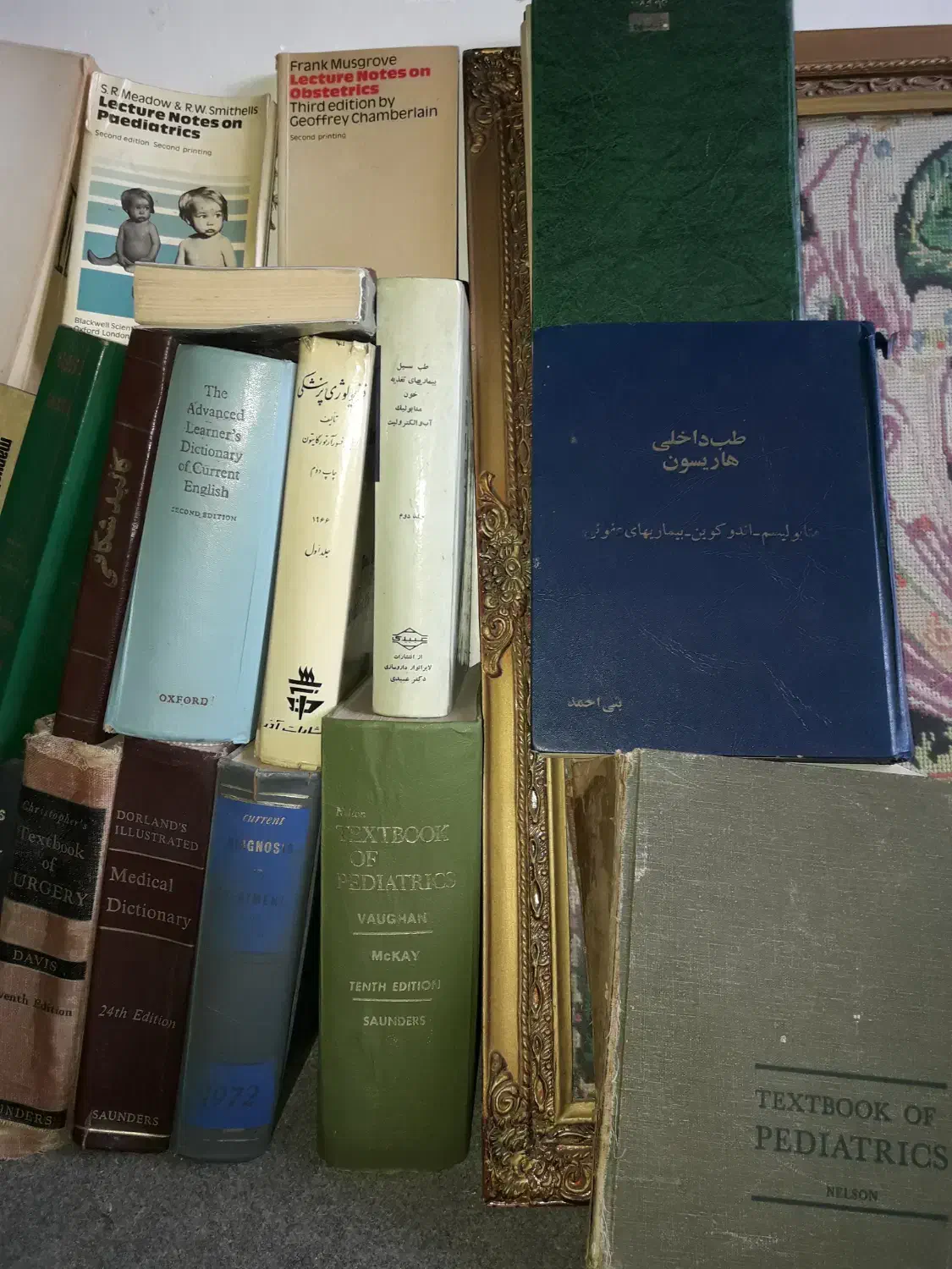 تعدادی کتاب دانشگاهی رشته پزشکی دهه ۴۰ و ۵۰|کتاب و مجله آموزشی|گنبد کاووس, |دیوار