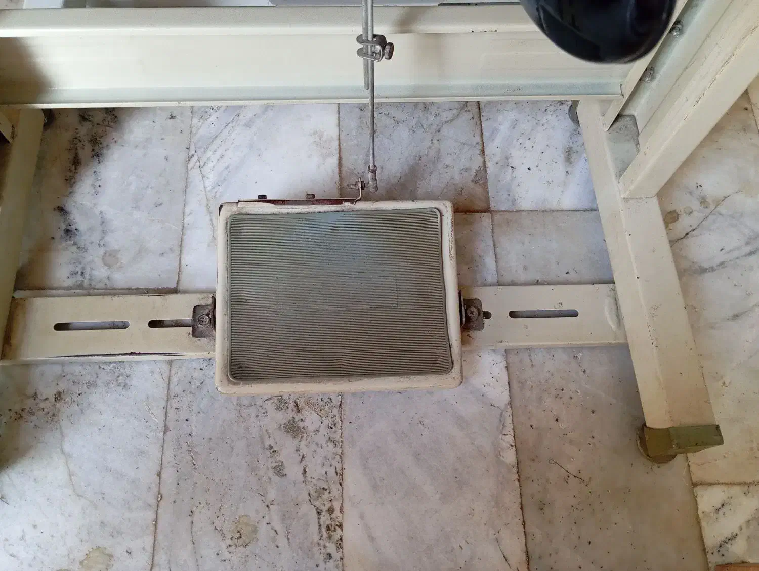 فروشی چرخ صنعتی|چرخ خیاطی و ریسندگی|گالیکش, |دیوار