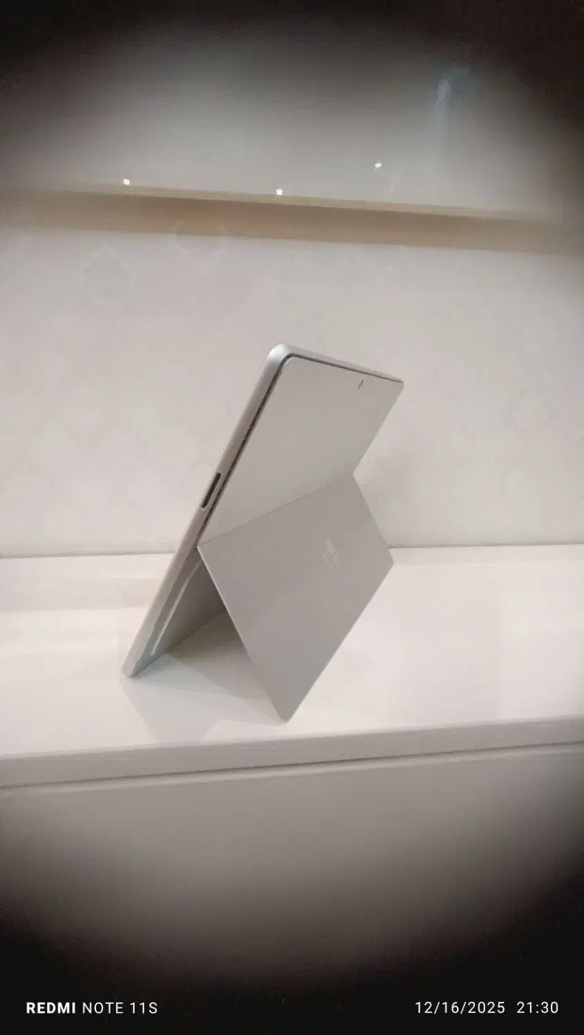 سرفیس ۹ پرو با کیبورد و قلم|رایانه همراه|تهران, میرداماد|دیوار