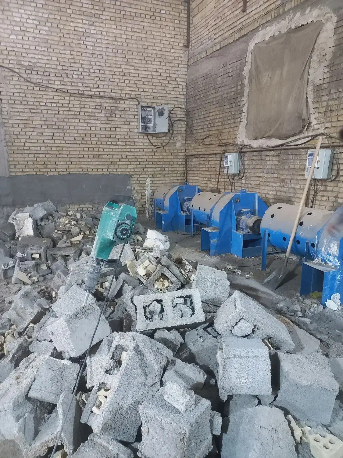 تخریب کار|خدمات پیشه و مهارت|شوش, |دیوار