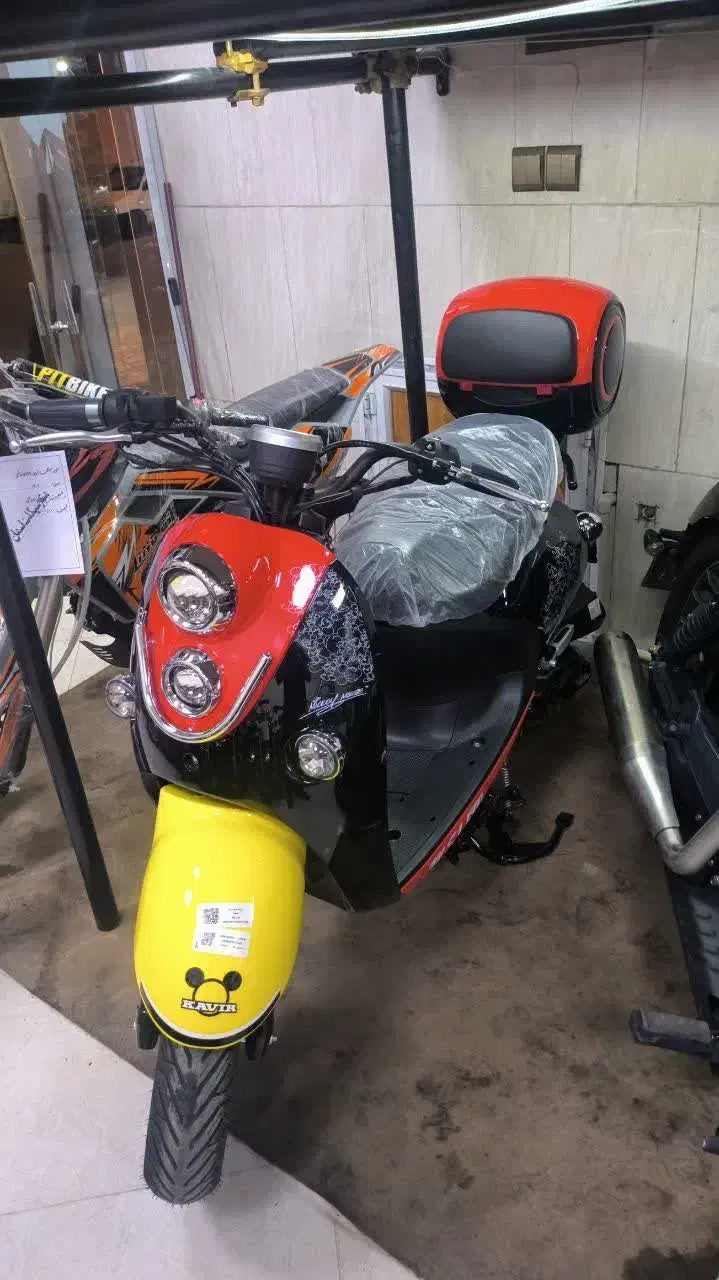 لاکی404 نیوفیس|موتورسیکلت|یزد, |دیوار