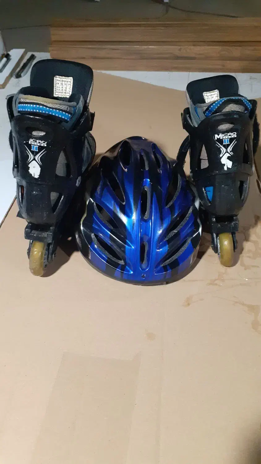 کفش اسکیت|دوچرخه، اسکیت، اسکوتر|رشت, جانبازان|دیوار