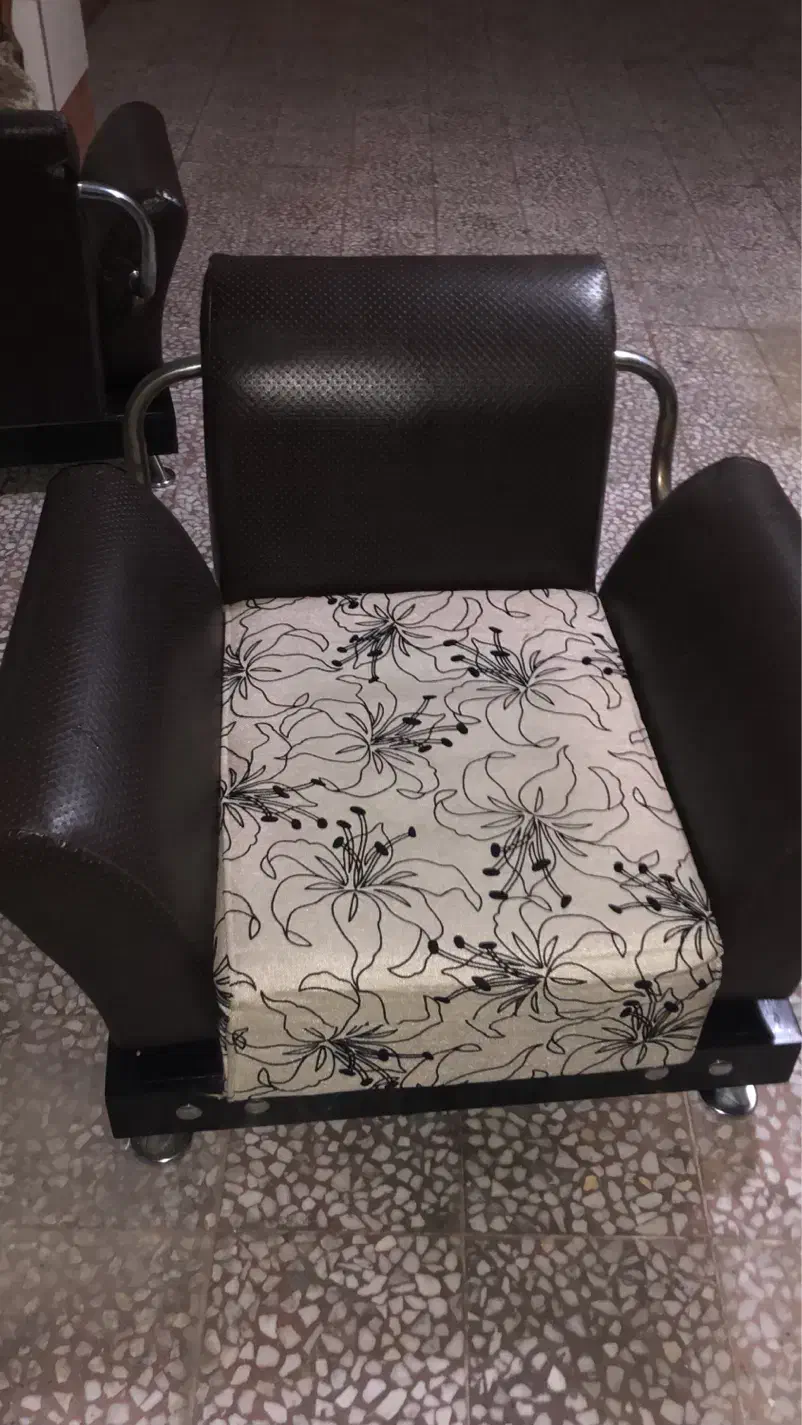 مبل کارکرده|مبلمان خانگی و میز عسلی|بندر انزلی, آخرخط|دیوار