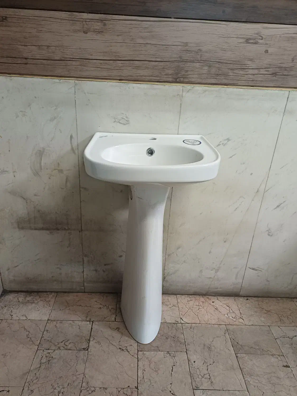 روشویی پایه دار|لوازم سرویس بهداشتی|تهران, صادقیه|دیوار