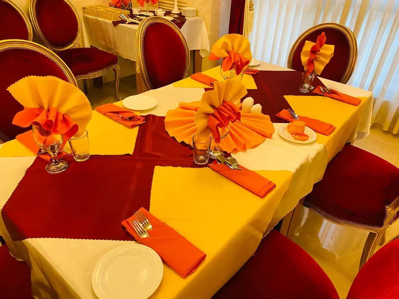 رزرو هتل های مشهد|تور و چارتر|زرند, |دیوار