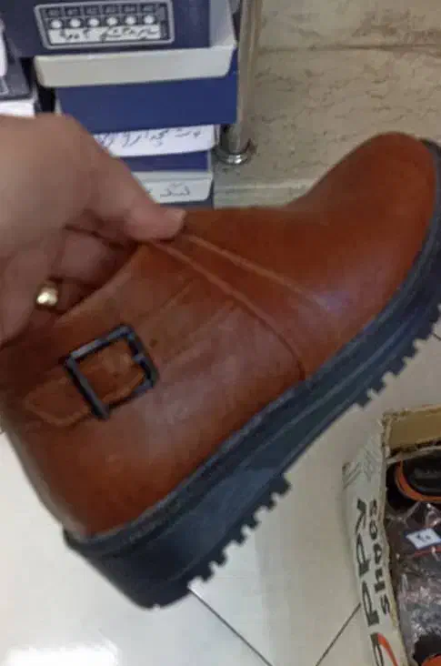 نیم بوت چرم طبیعی نو|کیف، کفش، کمربند|رشت, منظریه|دیوار