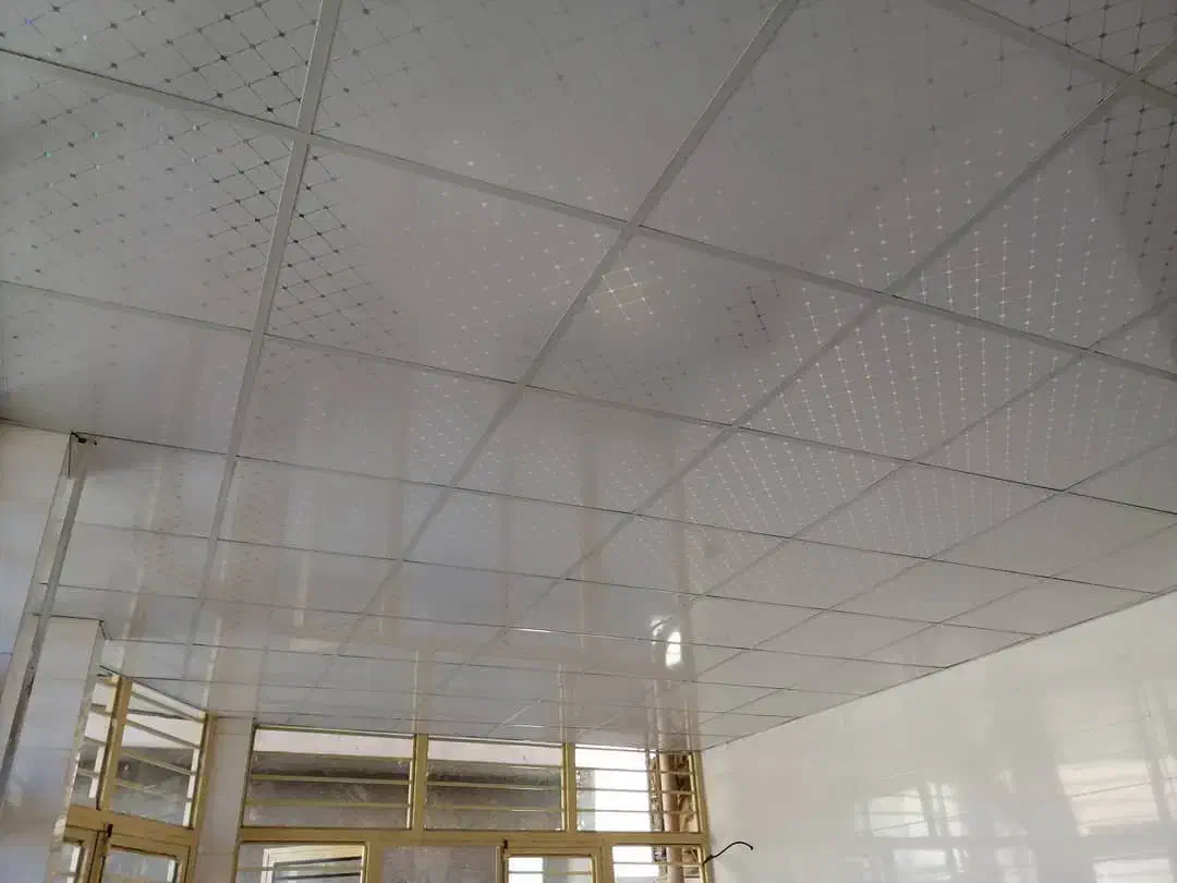 فروش تایل سقفی سازه سقف کاذب pvc cnc گچی طلق آسمان|خدمات پیشه و مهارت|تهران, بلورسازی|دیوار