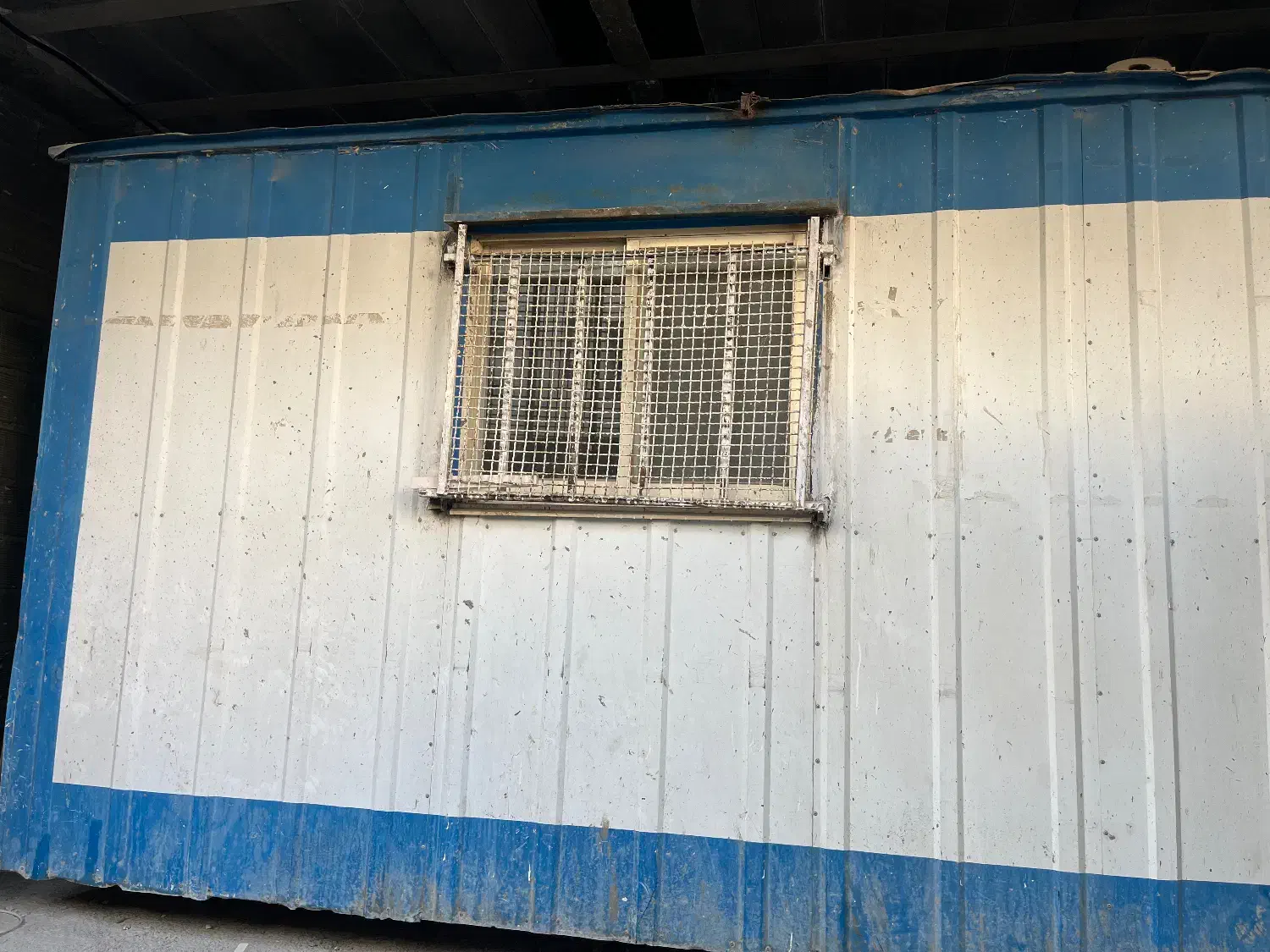 کانکس ۴ در ۲/۵ با ورق ضخیم|مصالح و تجهیزات ساختمان|اصفهان, مرداویج|دیوار