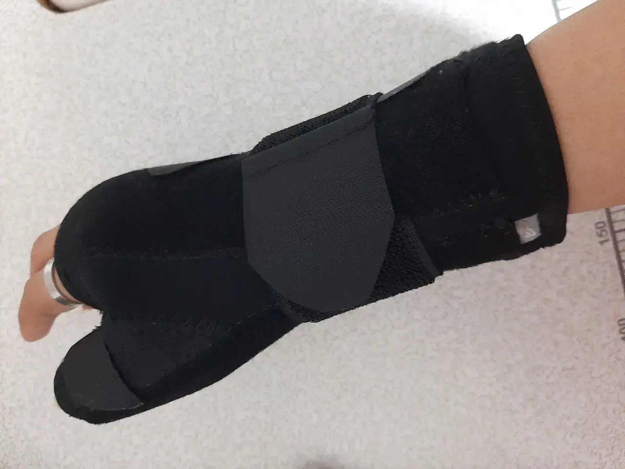 مچ بند اتل دار|آرایشی، بهداشتی، درمانی|ملارد, |دیوار