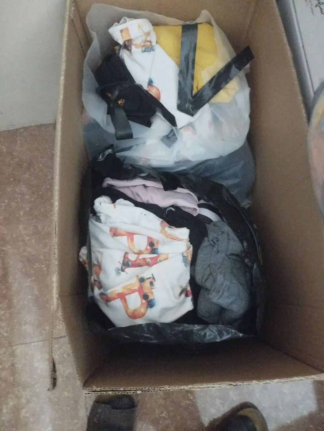 لباس بچگانه|لباس|شهرکرد, |دیوار