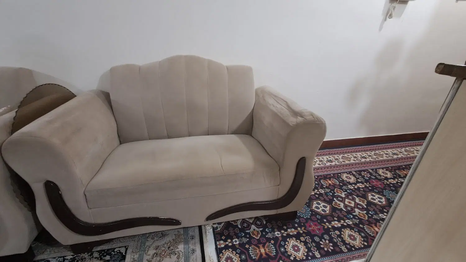 مبلمان|مبلمان خانگی و میز عسلی|کرج, شاهین‌ویلا|دیوار
