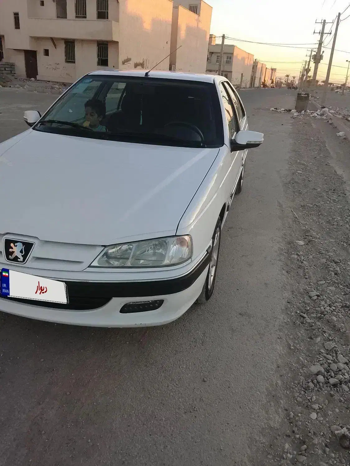 پژو پارس مدل ۴۰۲|خودرو سواری و وانت|ایرانشهر, |دیوار