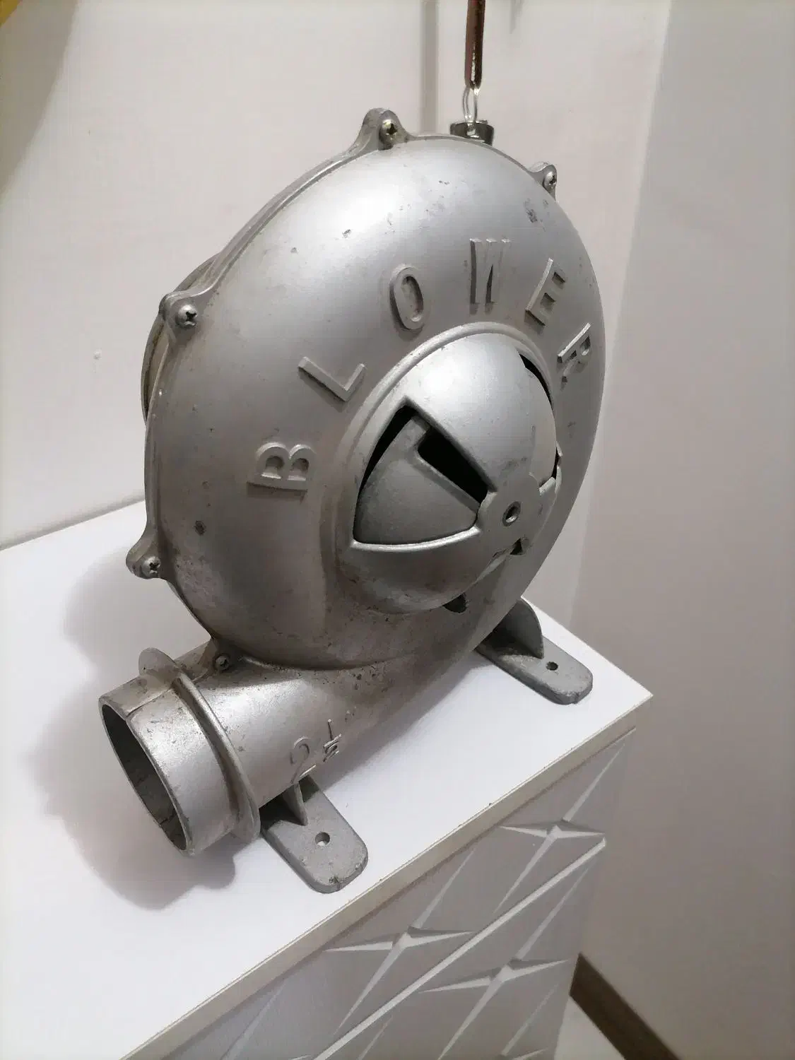 دمنده برقی|پنکه و تصفیهکنندهٔ هوا|اقبالیه, |دیوار