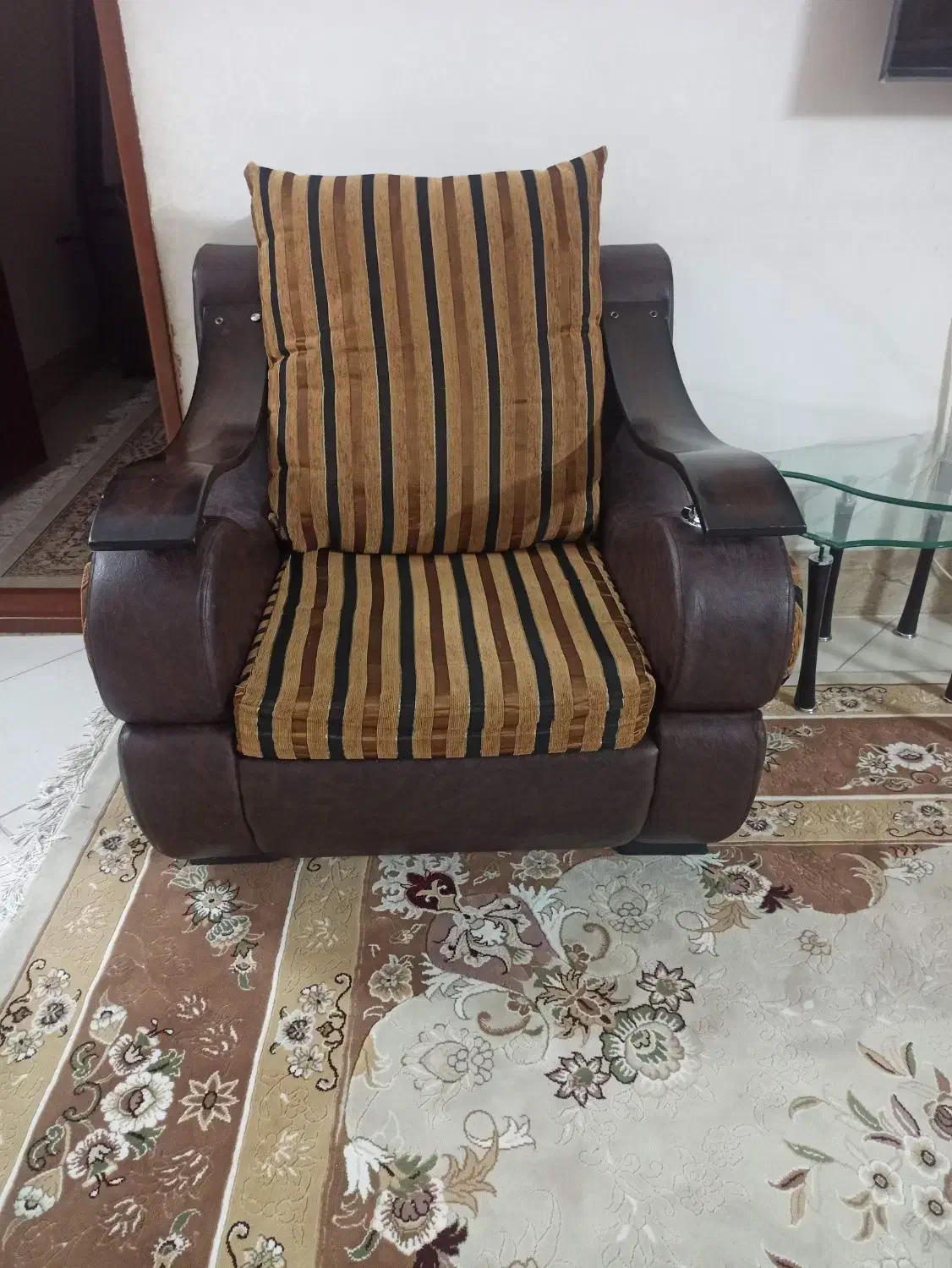 مبل|مبلمان خانگی و میز عسلی|نیشابور, شهرک قدس|دیوار