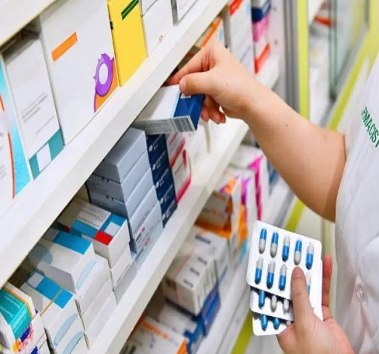 نسخه پیچ(تکنسین داروخانه)|استخدام درمانی، زیبایی، بهداشتی|کرج, مطهری|دیوار