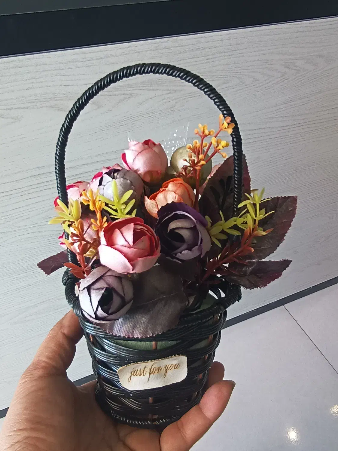 باکس گلهای زیبا مناسب هدیه، تولد، روز مادر|گل مصنوعی|شیراز, قالیشویی|دیوار