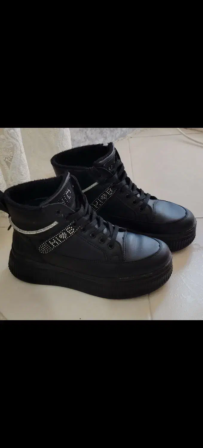 کفش نیم بوت کاملا نو|کیف، کفش، کمربند|سقز, |دیوار