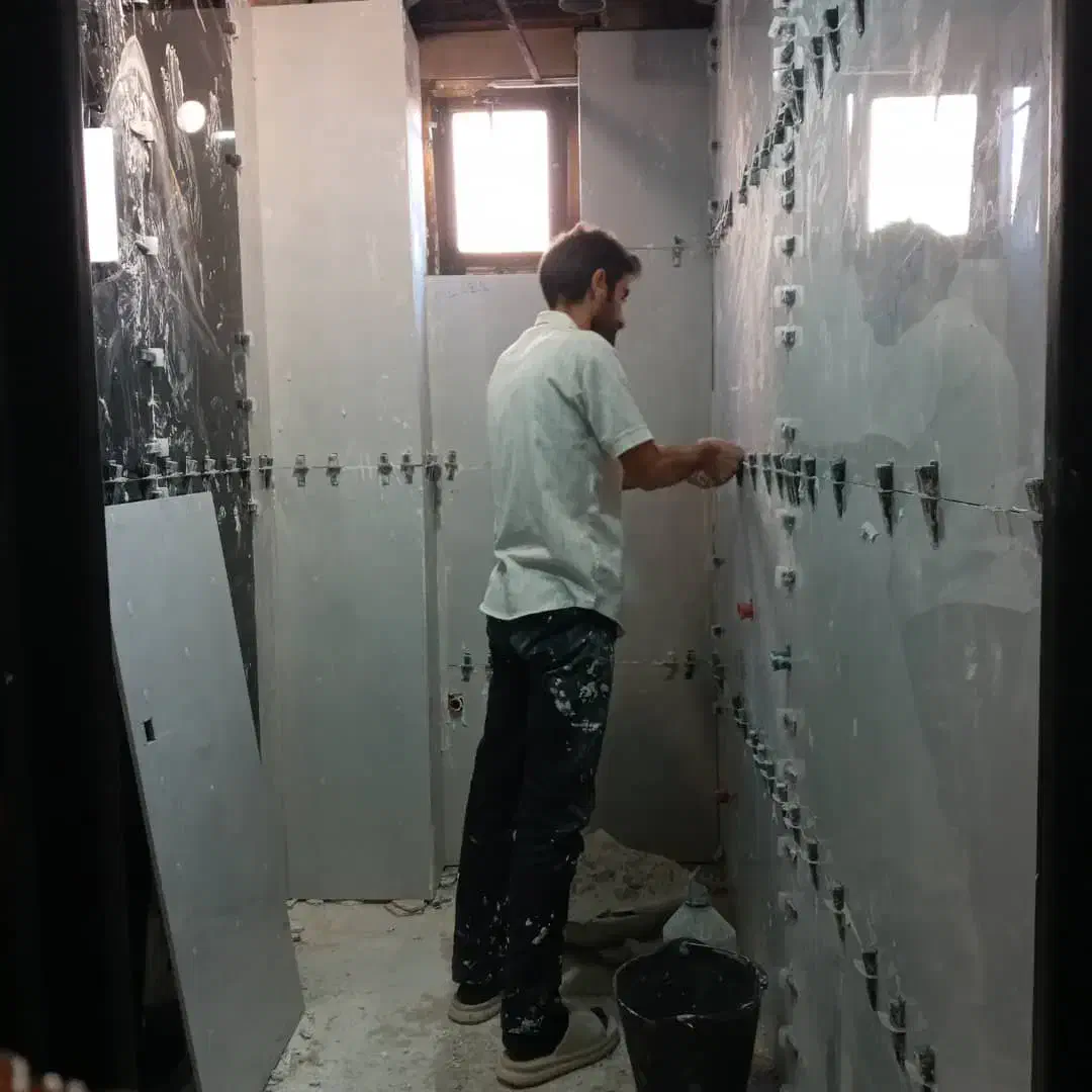 کاشیکاری ،سرامیک کاری،کاشی کاری باچسب|خدمات پیشه و مهارت|تبریز, |دیوار