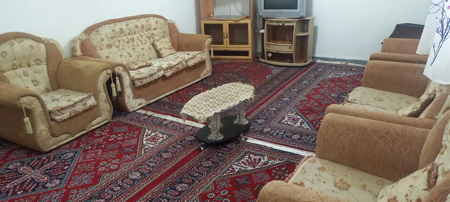 اجاره  روزانه منزل مسکونی|اجارهٔ کوتاه‌مدت آپارتمان و سوئیت|گوراب زرمیخ, |دیوار