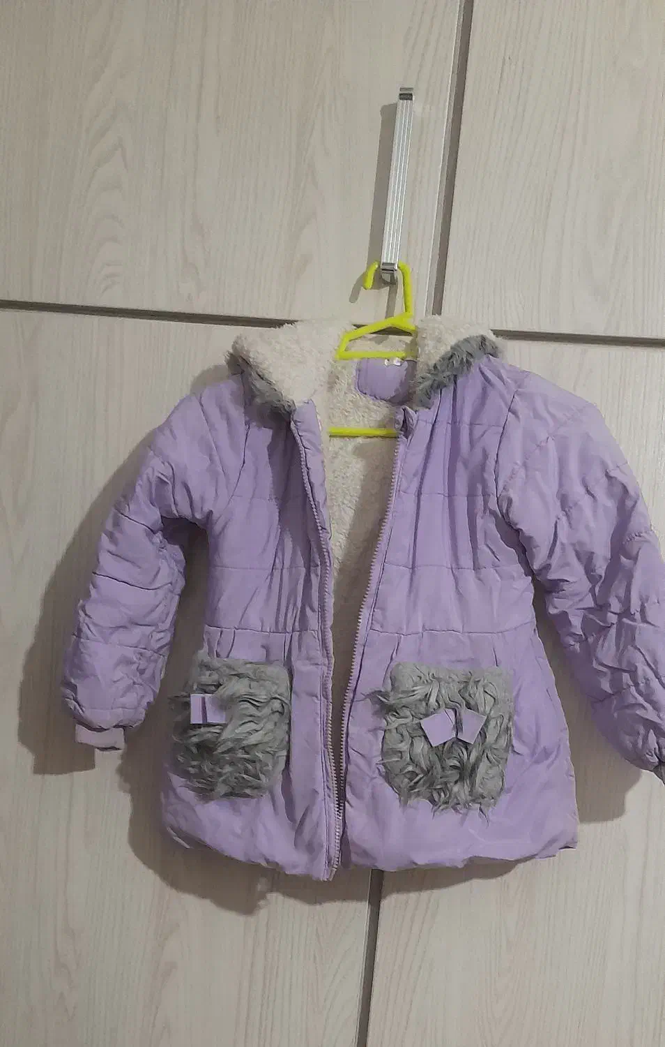 کاپشن (۳ تا ۵ ساله )|کفش و لباس بچه|خرمآباد, |دیوار