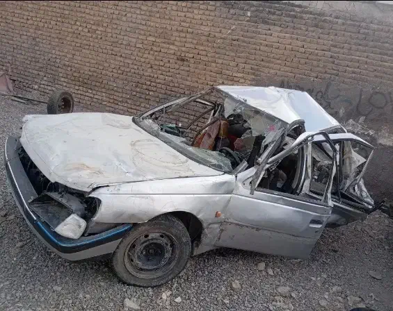 صافکاری نقاشی واکس پولیش جوشکاری شاسی کشی سرامیک|خدمات موتور و ماشین|مشهد, شهرک امام هادی (شهرک غرب)|دیوار