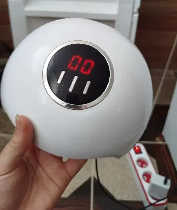 یووی|آرایشی، بهداشتی، درمانی|یزد, |دیوار