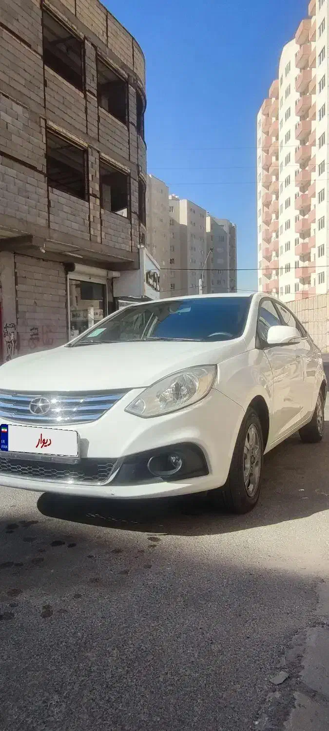 جک j4بدون رنگ مدل1400|خودرو سواری و وانت|تبریز, |دیوار