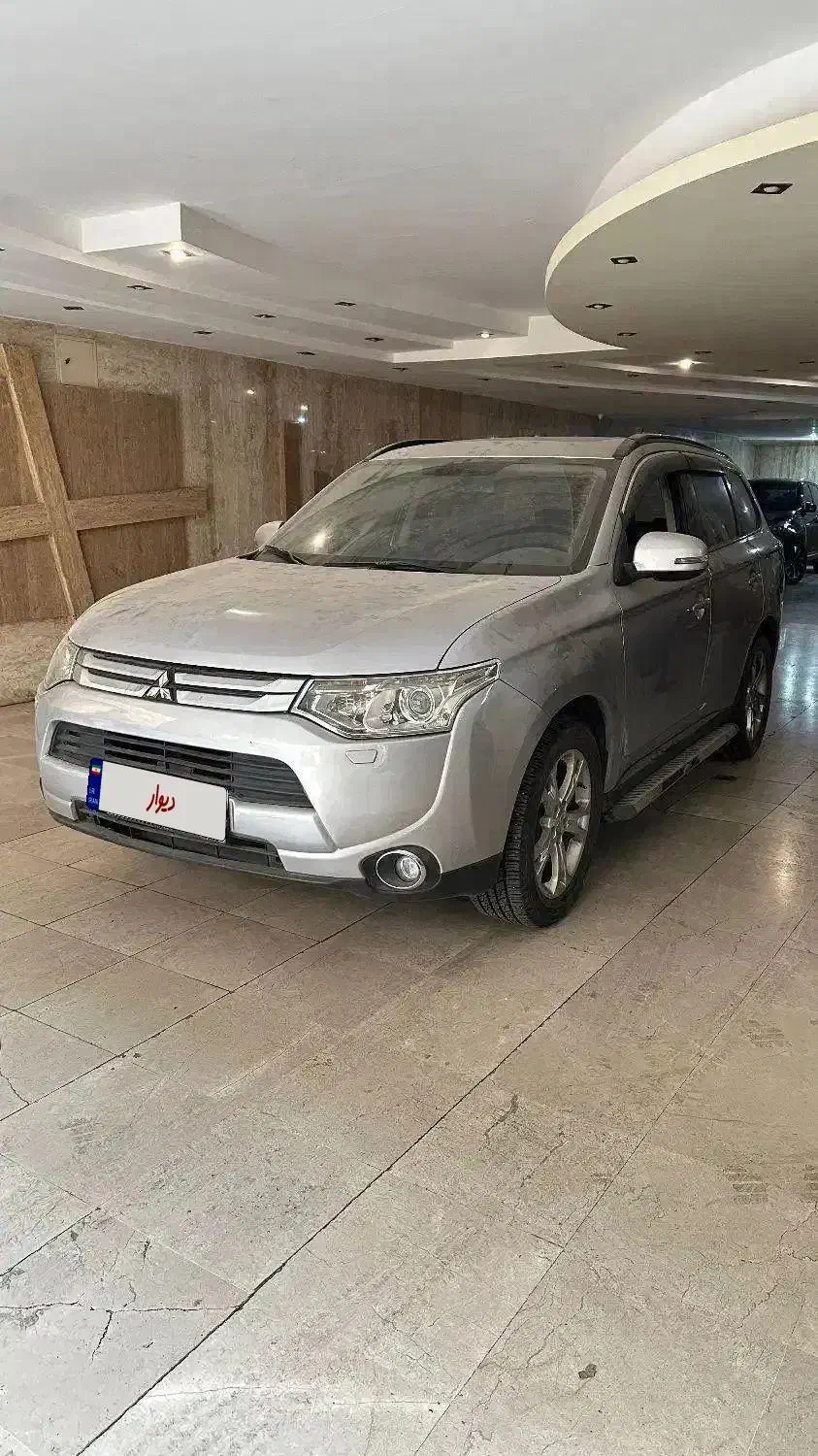 میتسوبیشی اوتلندر ۲۰۱۴|خودرو سواری و وانت|تهران, امام زاده قاسم (نیاوران)|دیوار