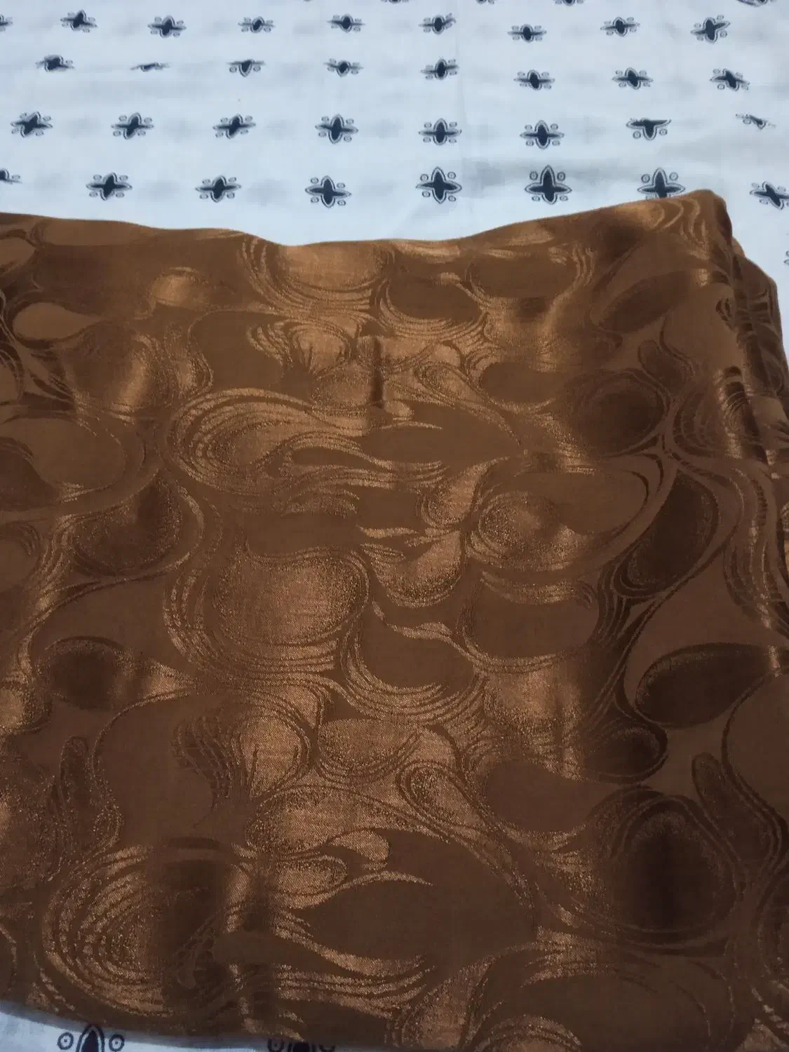 انواع لباس وچادر|لباس|سیب و سوران, |دیوار