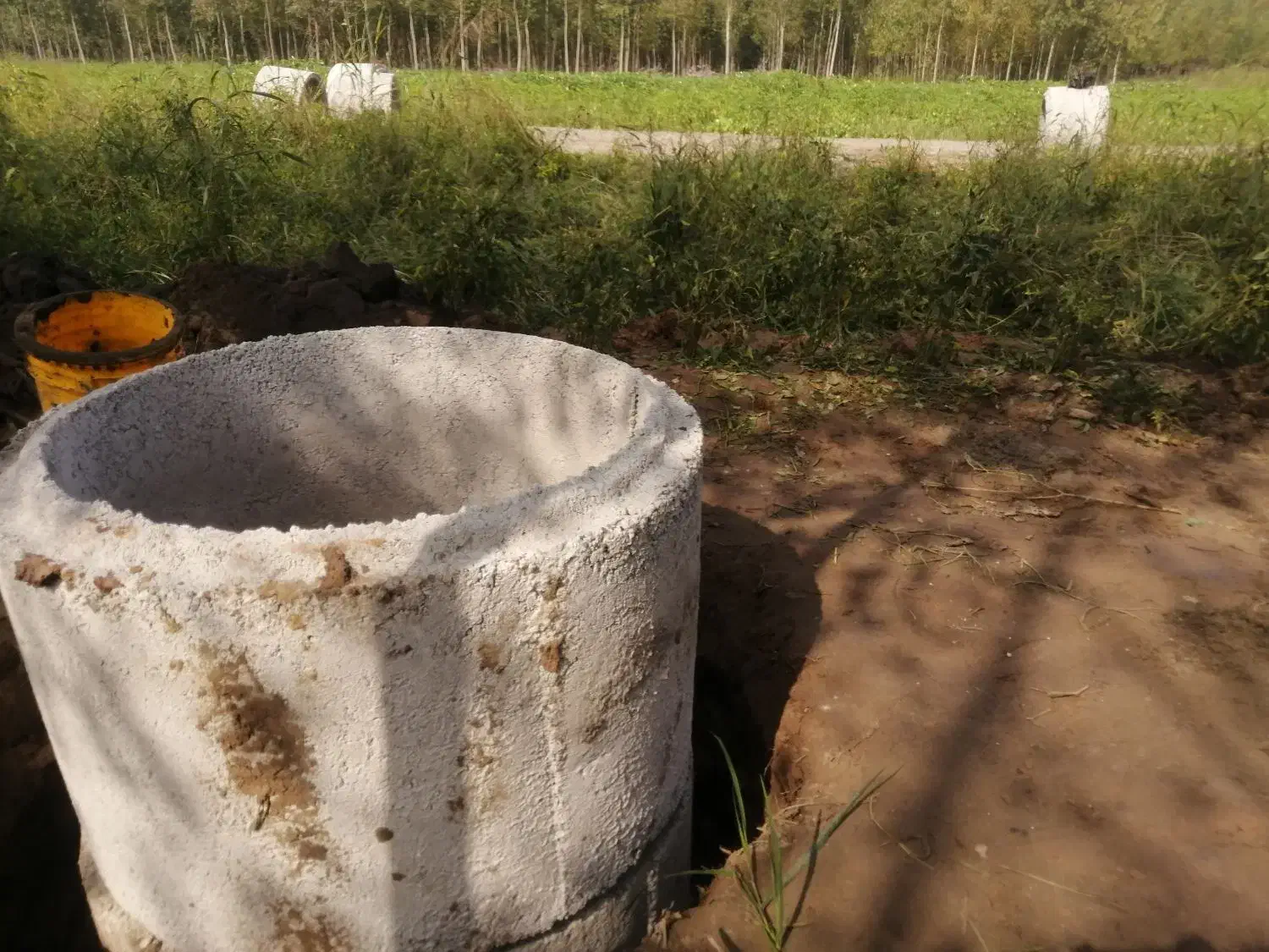 حفاری چاه بتنی و لایه روبی|خدمات پیشه و مهارت|رشت, حومه رشت|دیوار