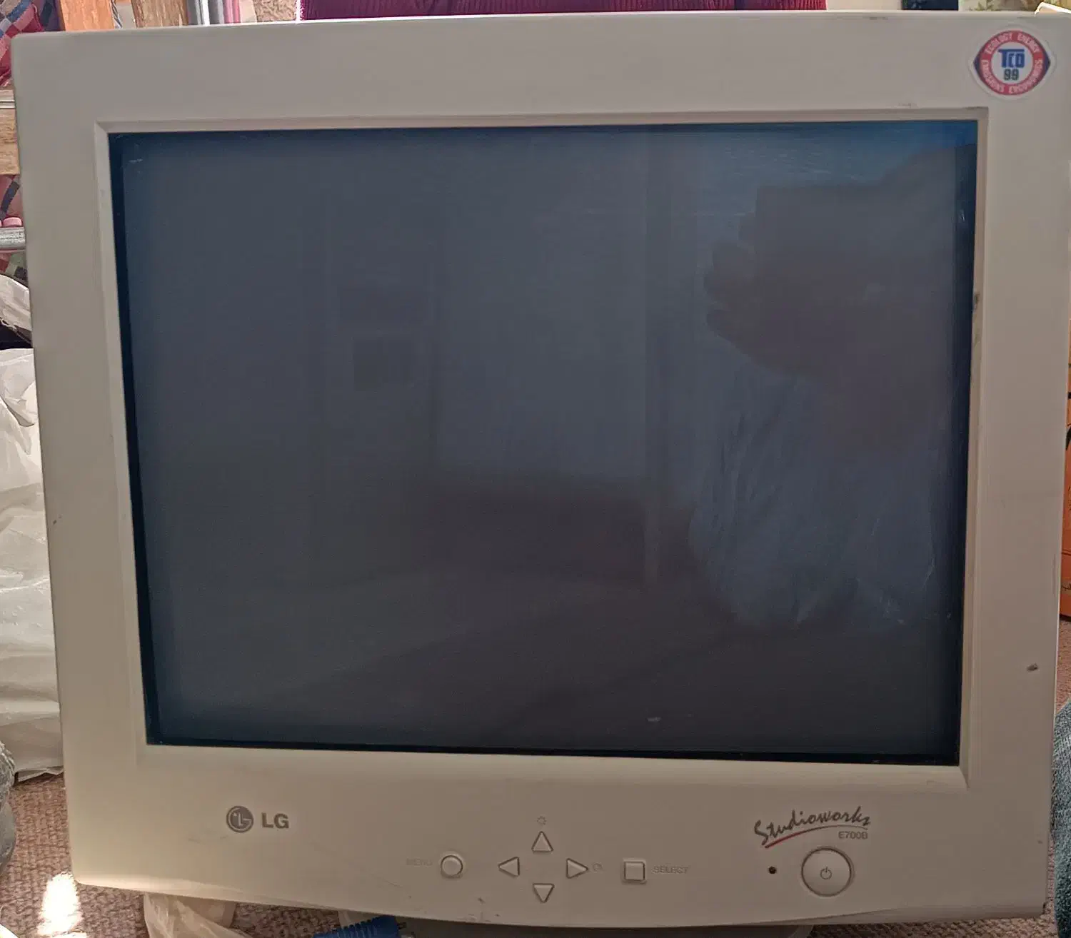 مانیتور ۱۷ اینچ|رایانه رومیزی|شاهین‌شهر, عطار|دیوار