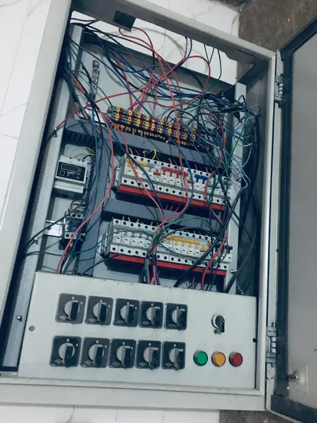 تابلو برق|مصالح و تجهیزات ساختمان|رودبار, |دیوار