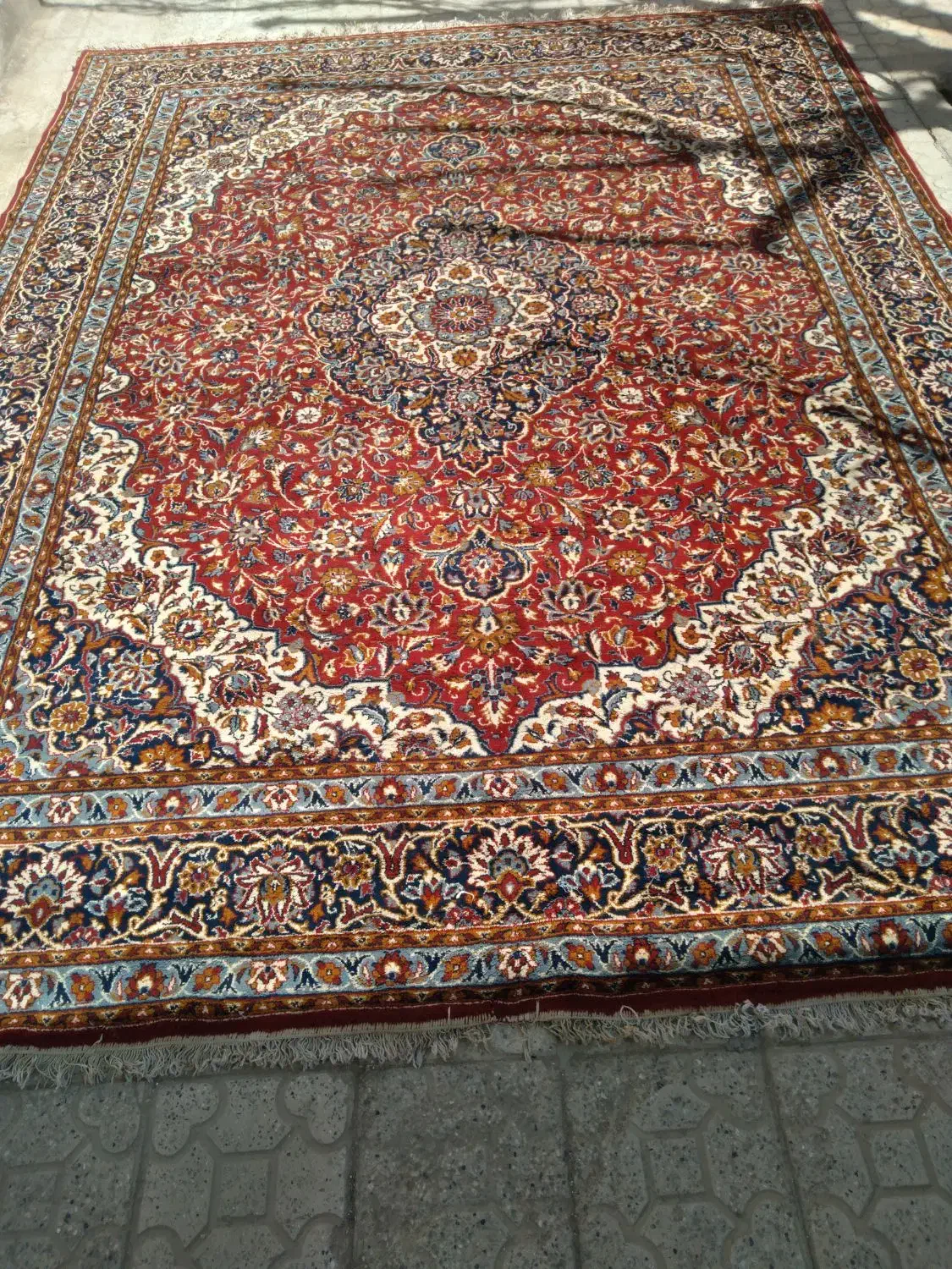 فرش ماشینی دست دوم|فرش|لنجان, |دیوار