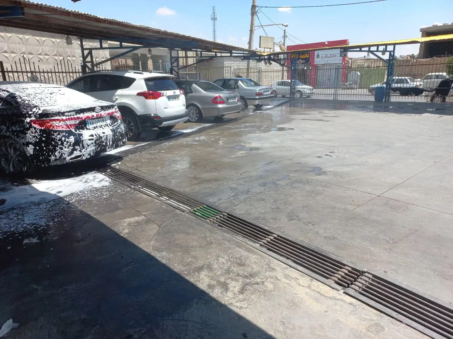 نیرو شاگرد کارواش|استخدام سرایداری و نظافت|یزد, |دیوار