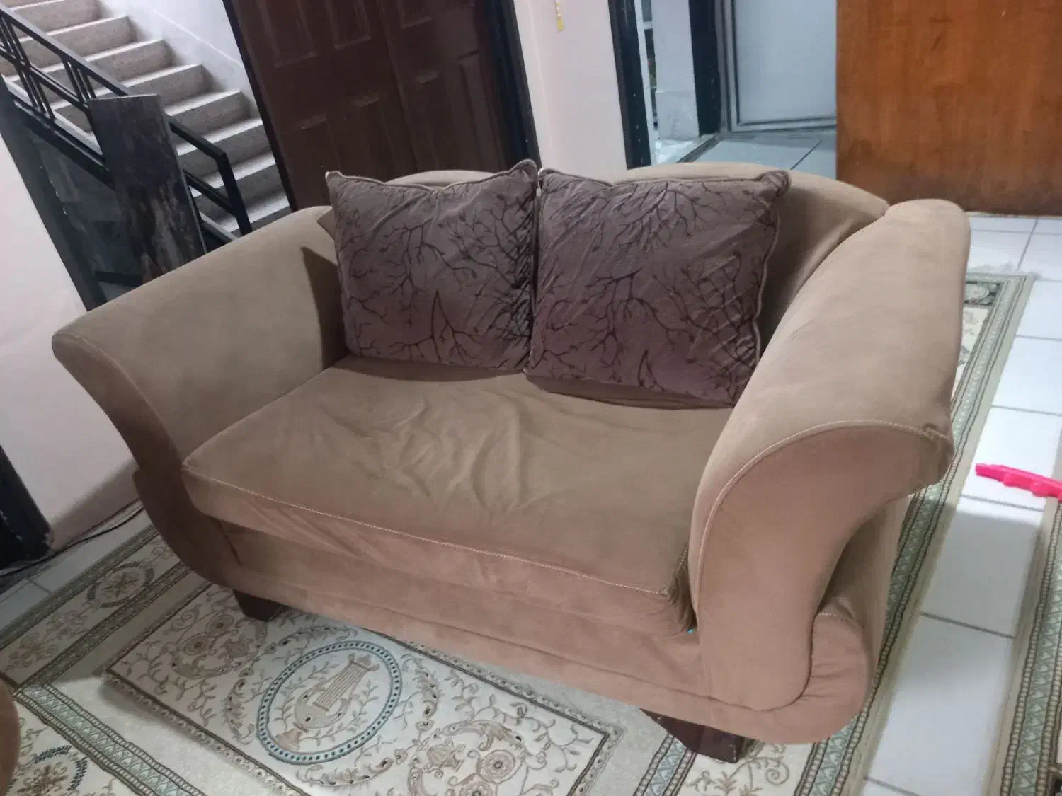 مبل راحتی ۷ تفره|مبلمان خانگی و میز عسلی|اسلام‌‌آباد غرب, |دیوار