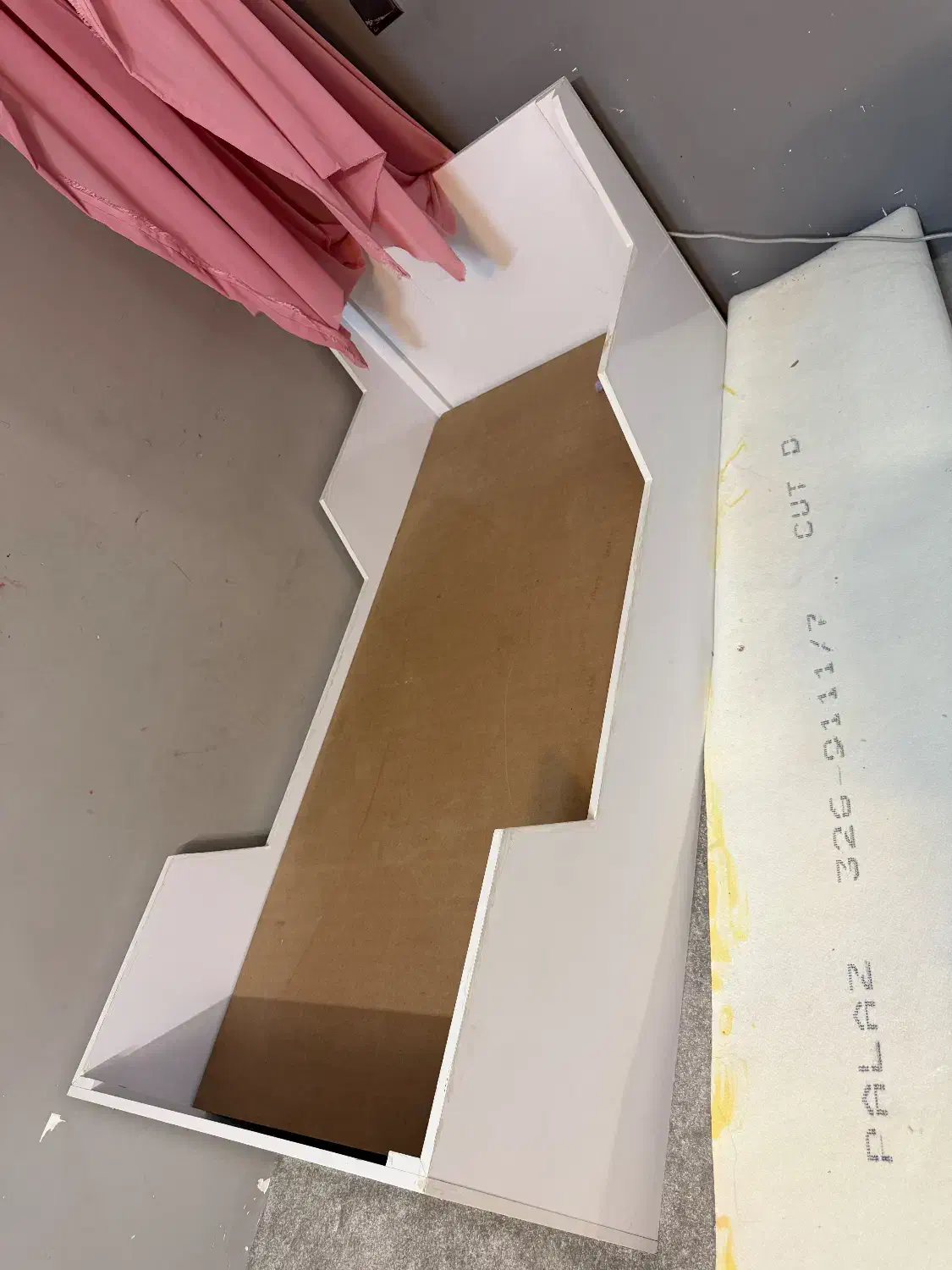 تخت خواب یک نفره با خوشخواب|تخت و سرویس خواب|زابل, |دیوار